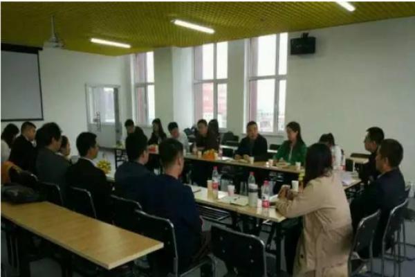 开企集团Q3季度会：“风雨同舟 坚持为赢” 