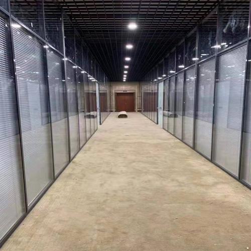 双玻百叶隔断 办公室、钢化玻璃隔断 定制多样隔断 门窗制造加工