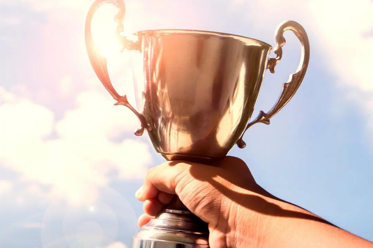 巅峰对决 | 一路披荆斩棘，只为荣耀加冕